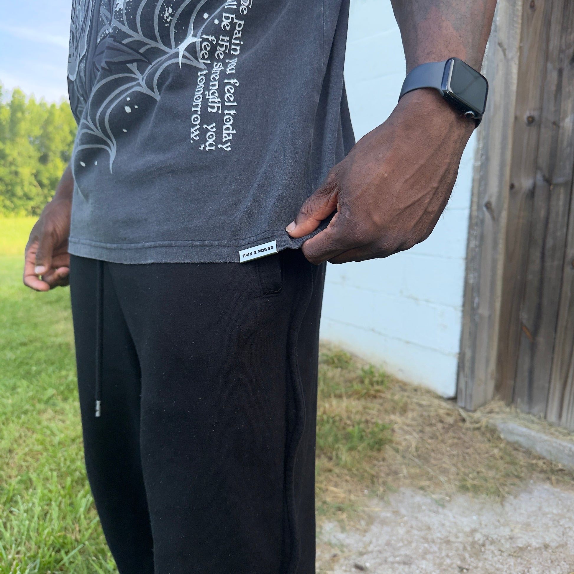 ROSES & WEBS TEE